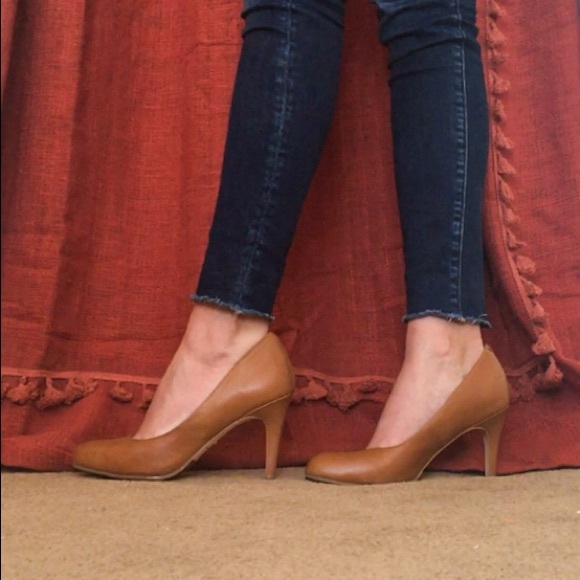 Coral Como brown/camel heels - Picture 2 of 2